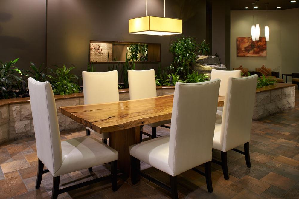 Courtyard Milwaukee Downtown Hotel Екстериор снимка